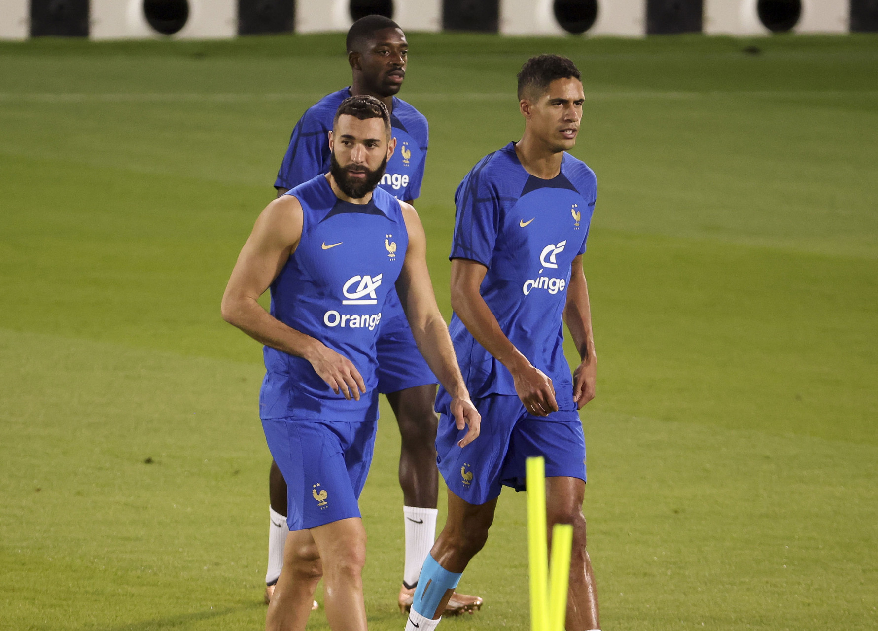 法国碾压巴西，本泽马扛起全队